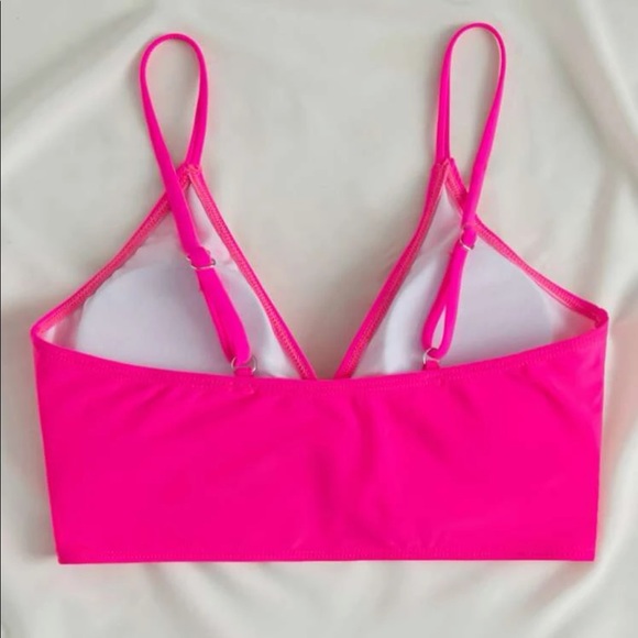 Hot pink bikini top - Picture 6 of 8